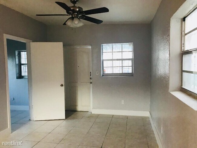 Building Photo - 1 br, 1 bath House - 1345 NW 55 ST 2 Unit 2