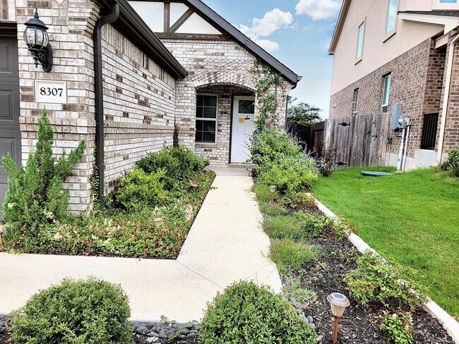 Foto del edificio - 8307 Prairie Rye Dr