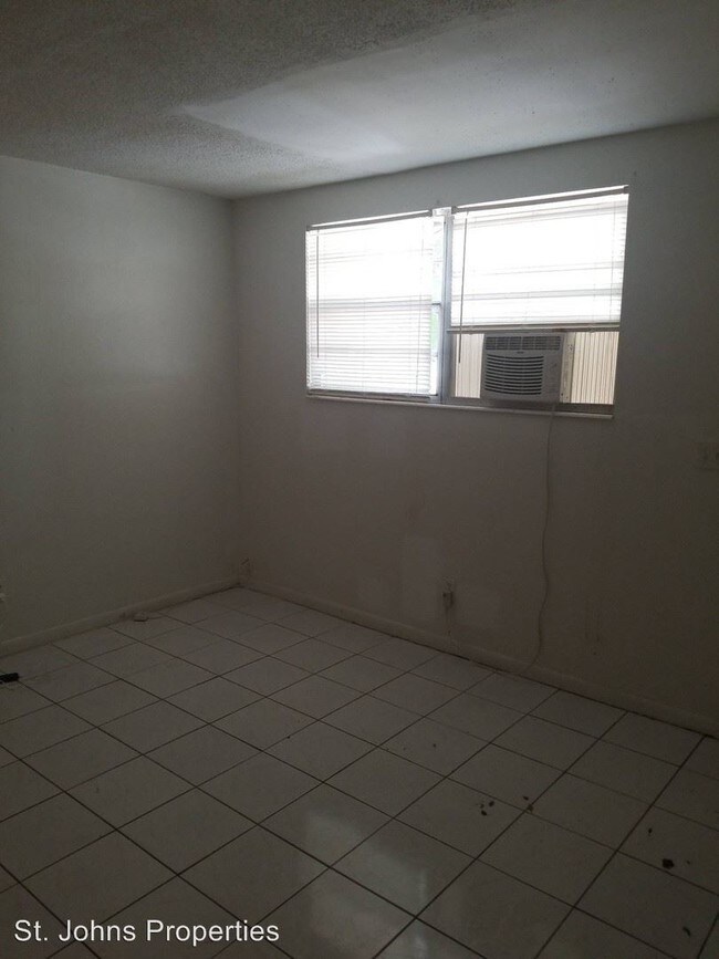 Building Photo - 1665 Ryar Rd