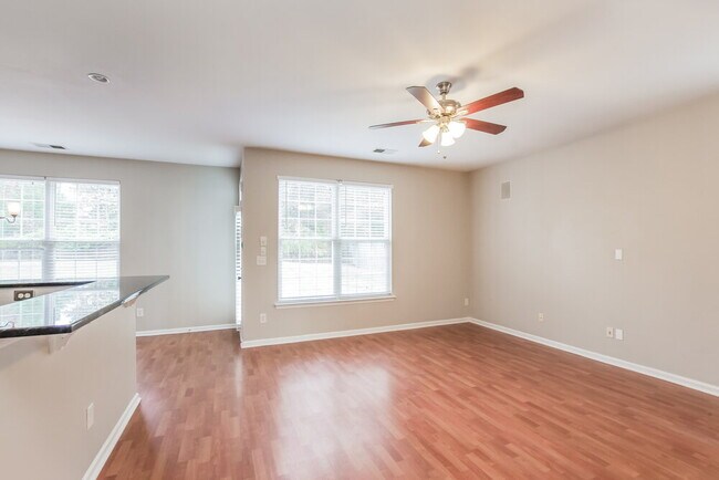 Building Photo - 15327 De Havilland Dr