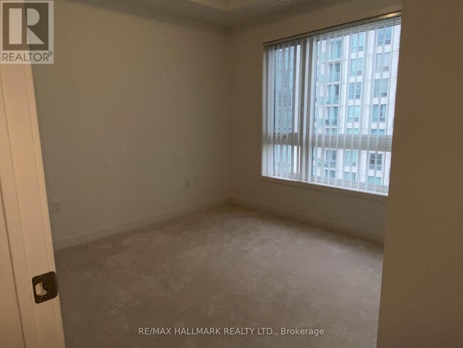 Photo du bâtiment - 20 Orchid Pl Dr