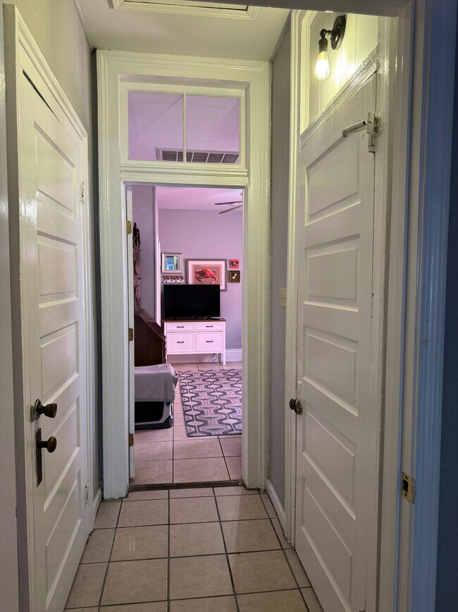 Foto del edificio - 309 S Alexander St