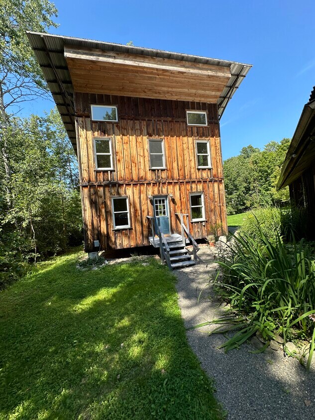 Foto principal - 62 Mount Pleasant Rd
