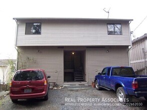 Building Photo - 10722 Stone Ave N