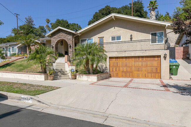 Building Photo - 9434 McLennan Ave