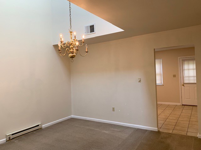 Building Photo - 135 Partridge Cir