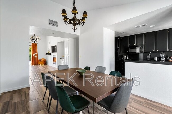 Foto del edificio - 2842 Sundance Cir W