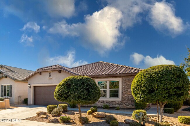 Building Photo - 3753 E Covey Ln