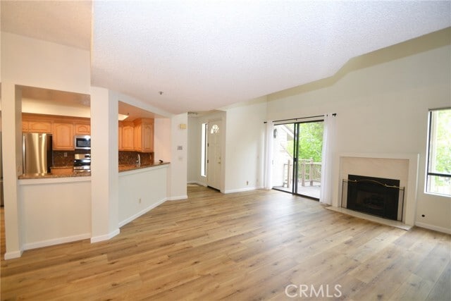 Building Photo - 2555 Plaza del Amo