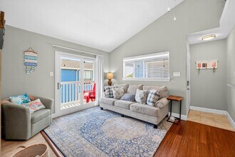 Building Photo - 3506 Cove View Blvd