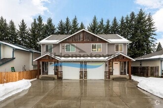 Building Photo - 920 E Spruce Ave