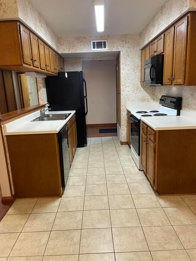 Building Photo - 1018 Alderwood Way