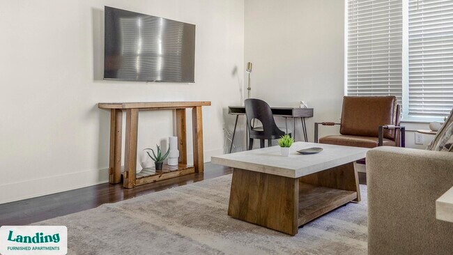 Foto del edificio - 901 Kelly Green Ln