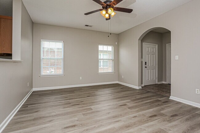 Foto del edificio - 9894 White Poplar Dr