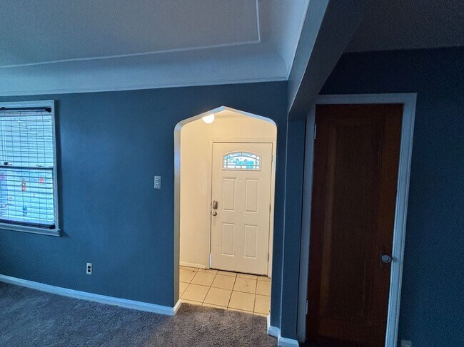 Foto del edificio - 13425 Georgiana Ave