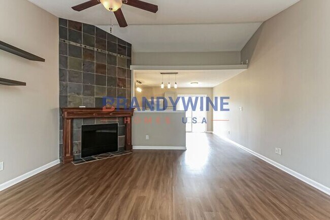 Building Photo - 50% Off JANUARY Rent Move-In By 12/15/22