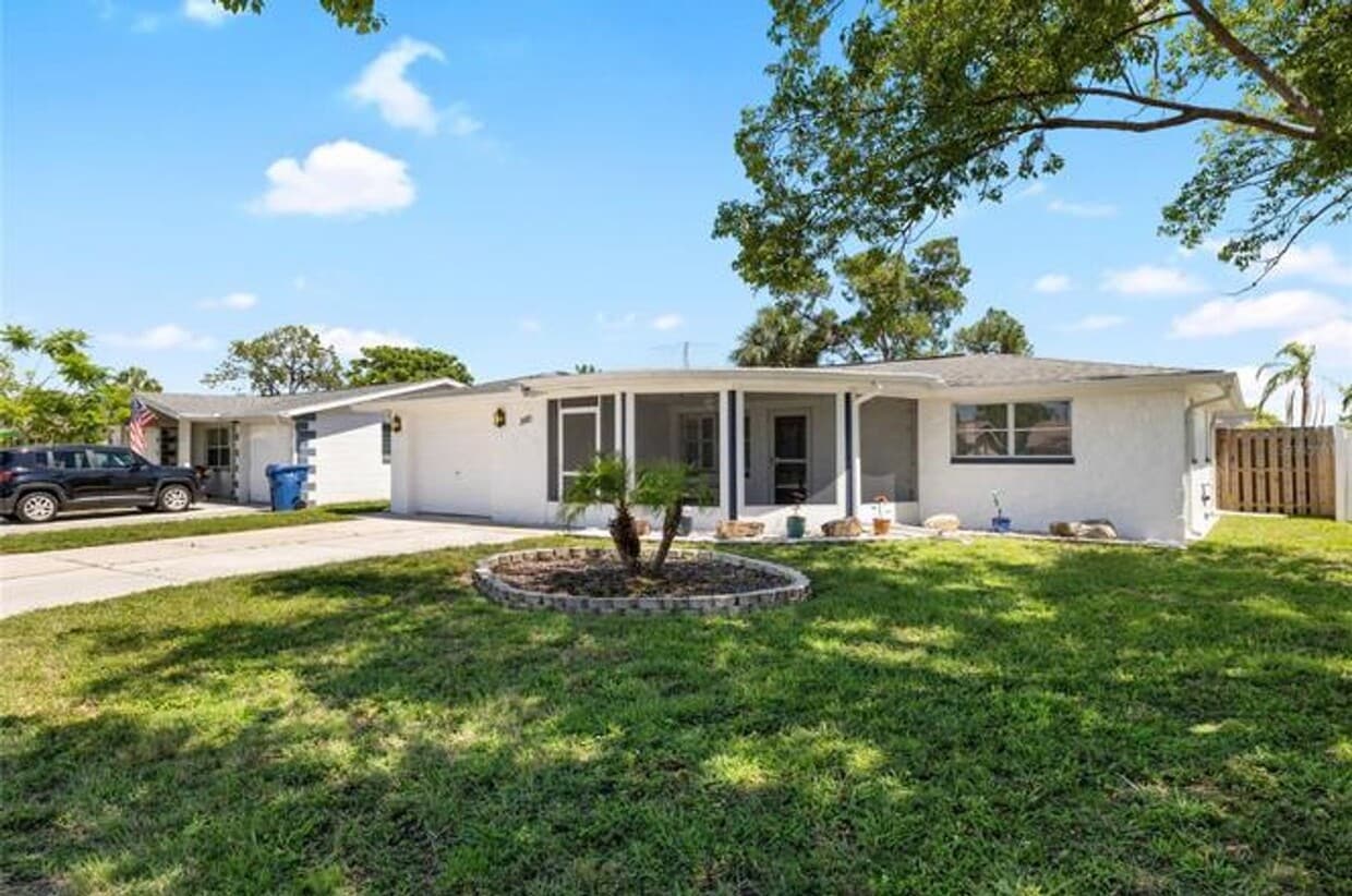 Primary Photo - Charming 2–3 Bedroom Home in Holiday, FL!