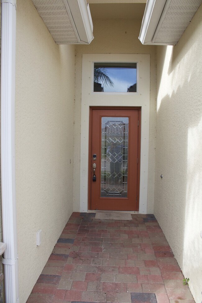 Building Photo - ANNUAL UNFURNISHED ** REFLECTION LAKES ** ...