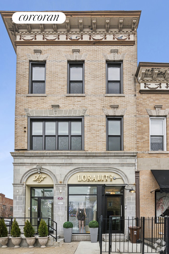 Building Photo - 70-01 Fresh Pond Rd