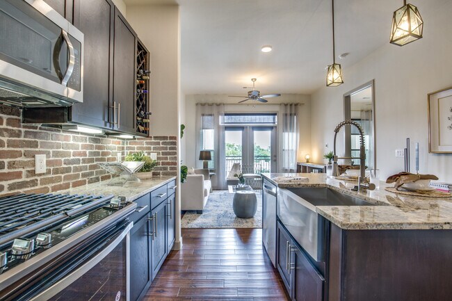 Foto del edificio - Sophisticated Spaces: One Bedroom Apartmen...