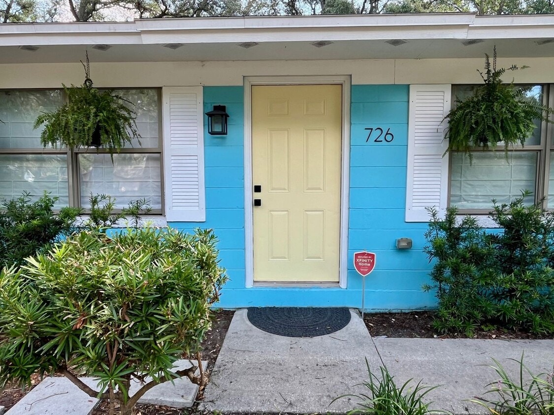 Completely Remodeled! Close to Historic D... - Completely Remodeled! Close to  Historic D...