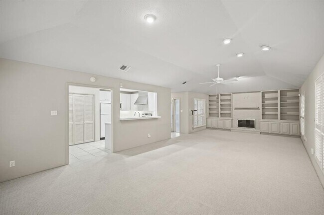 Building Photo - 10838 Lynbrook Dr