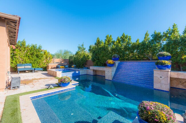 Building Photo - 9425 E Desert Village Dr