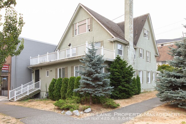 Building Photo - 1 Bedroom in Historic Building, North Tacoma!
