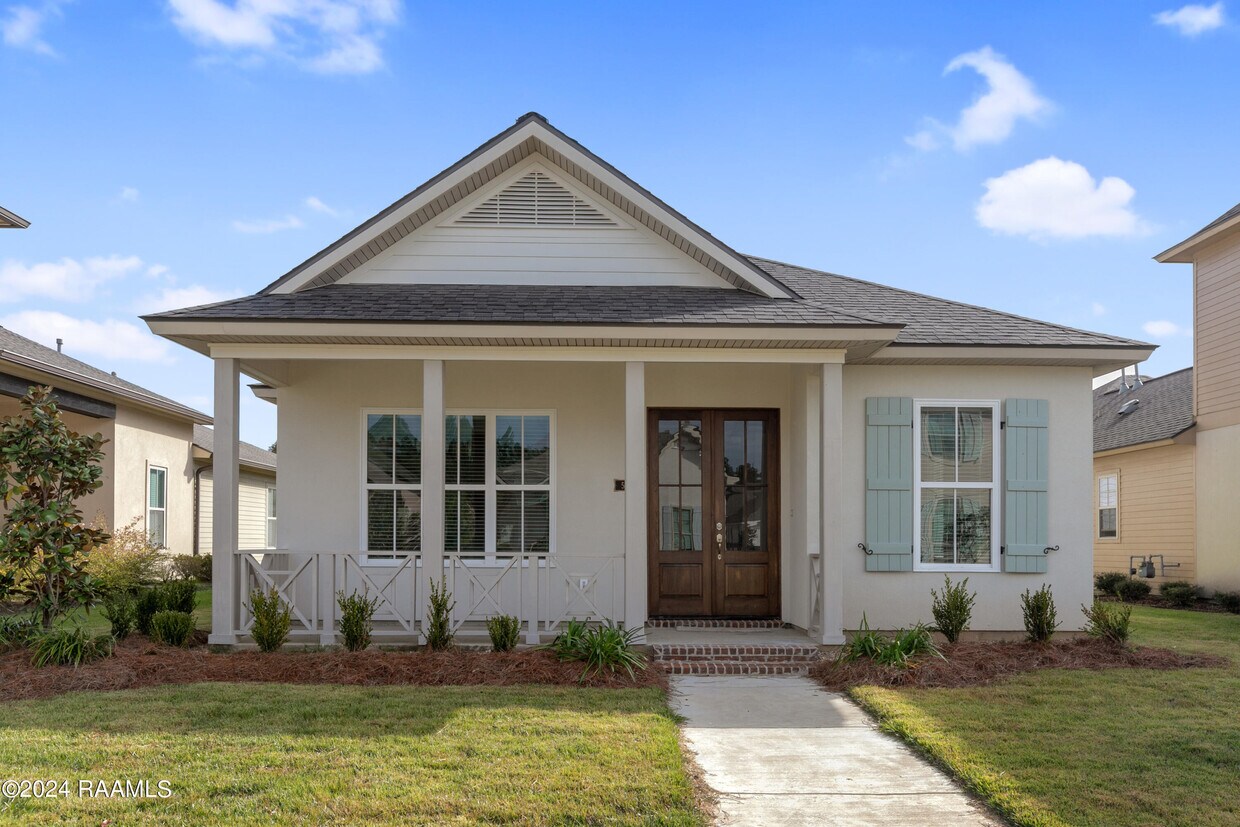 Foto principal - 5817 Crape Ct