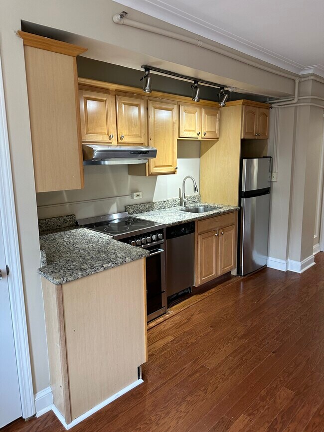 Foto del edificio - 1476 Beacon St