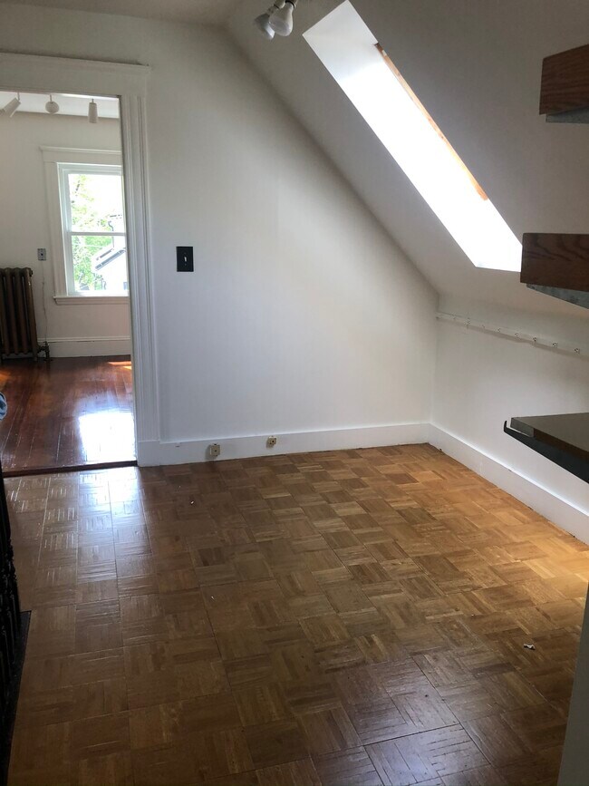 129 Larch Rd Unit 1, Cambridge, MA 02138 Condo for Rent in Cambridge