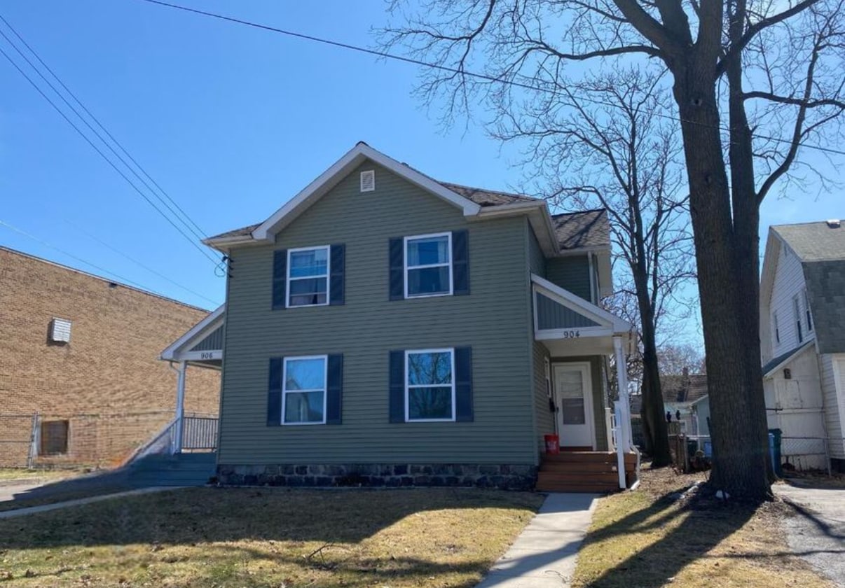 Photo - 904 Linden Grove Ave (Lansing, MI)