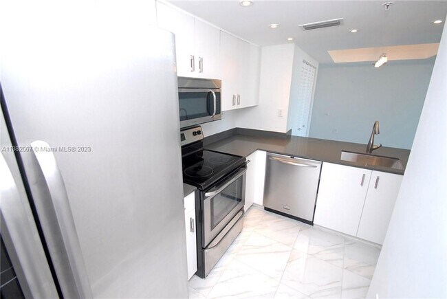 Foto del edificio - 650 West Ave