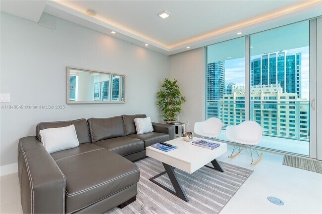 Building Photo - 1080 Brickell Ave
