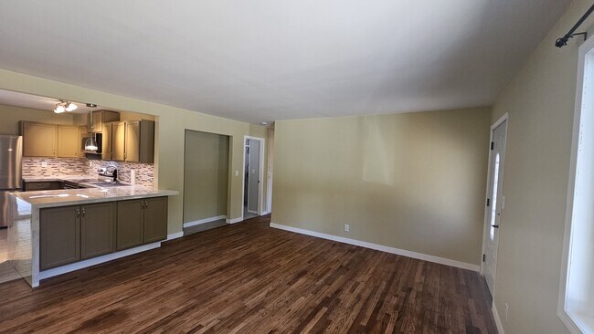 Foto del edificio - 1224 Orchard Way