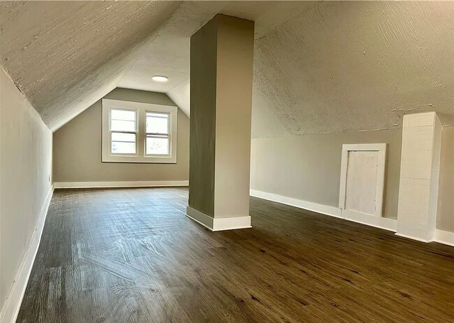 Foto del edificio - 64th,E.4072