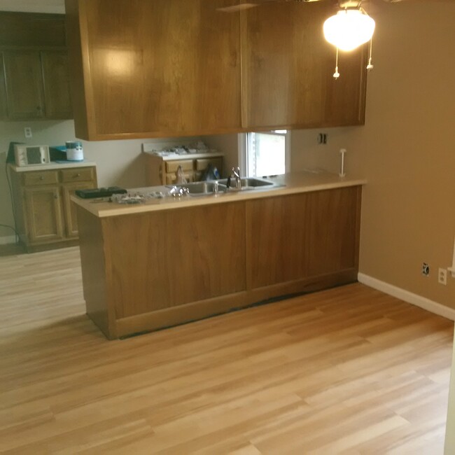 Foto del edificio - 8438 Hogan Dr SE