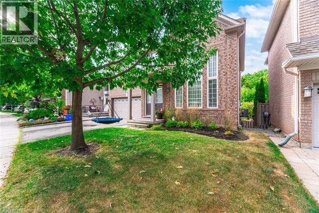 Building Photo - 2499 Scotch Pine Dr