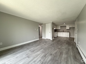 Building Photo - 44 Delmont St