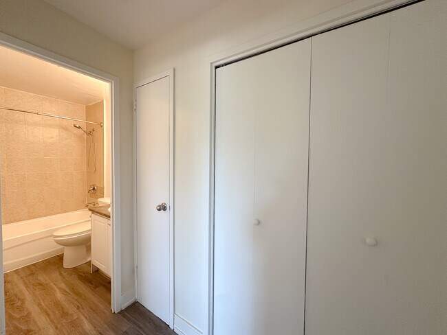 Photo du bâtiment - Westview Apartment