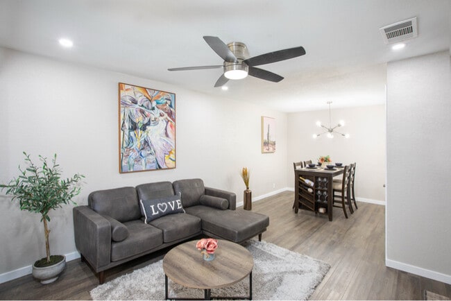 Building Photo - 680 N Ashurst Ct
