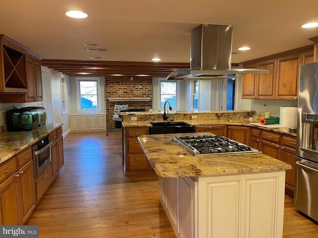 Foto del edificio - 6270 Davis Rd