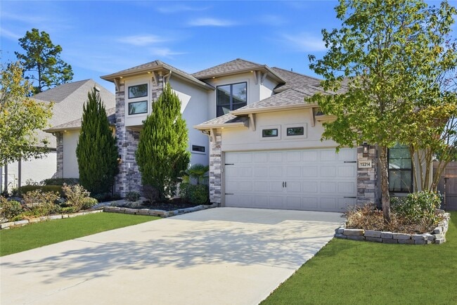 Building Photo - 15314 Viviente Dr