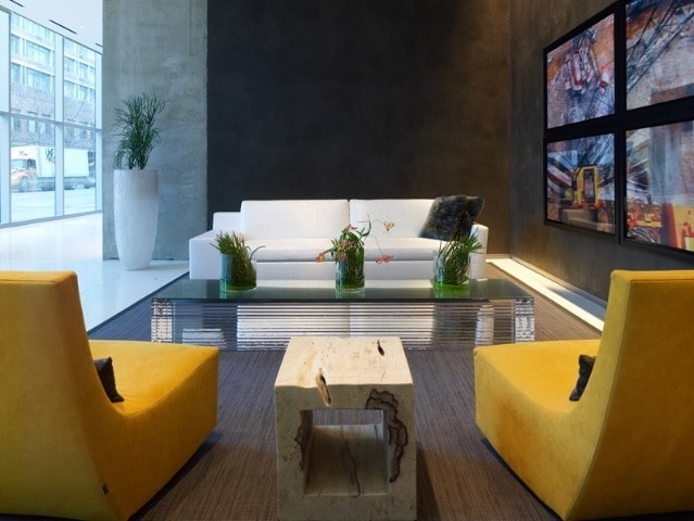 Foto del edificio - 600 N Fairbanks Ct