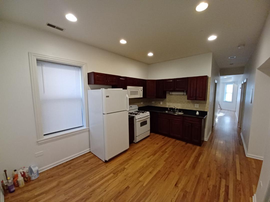 Foto principal - 2519 S Drake Ave