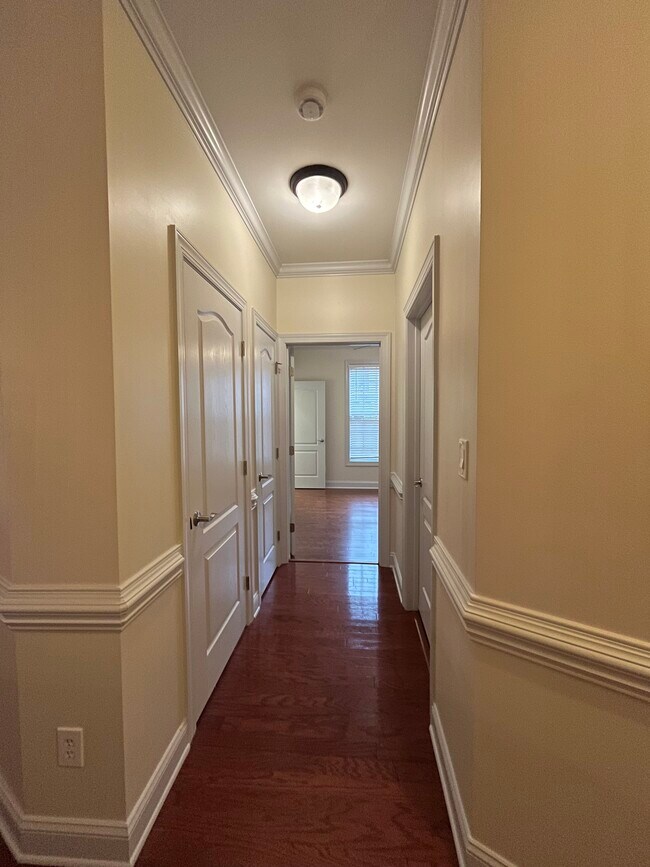 Foto del edificio - 212 Fountainhead Ln