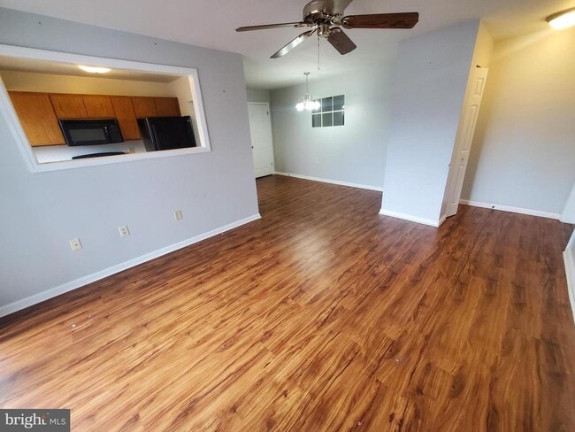 Building Photo - 620 Manatawny St