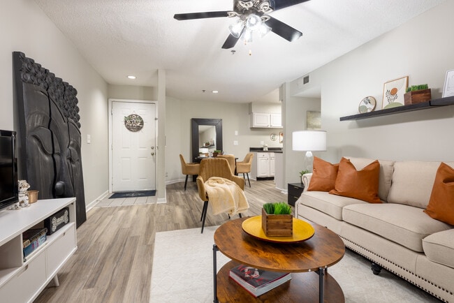 Building Photo - Regency Square