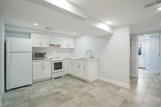 Building Photo - 2630 4th St NE