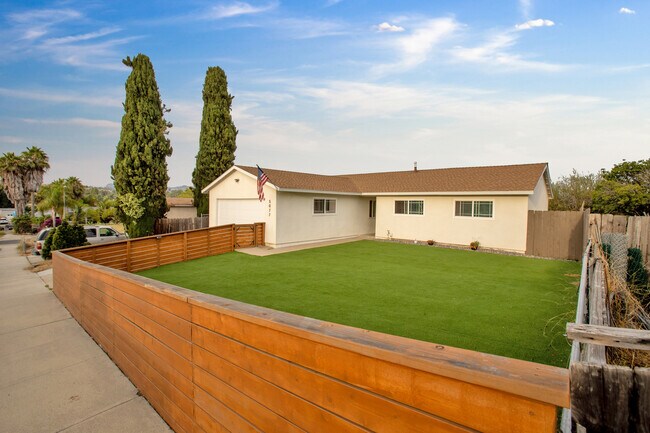 Building Photo - 5077 Gold Dr